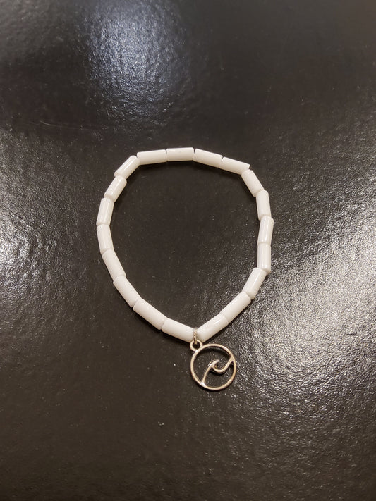 Wave White Cylinder Beaded Bracelet