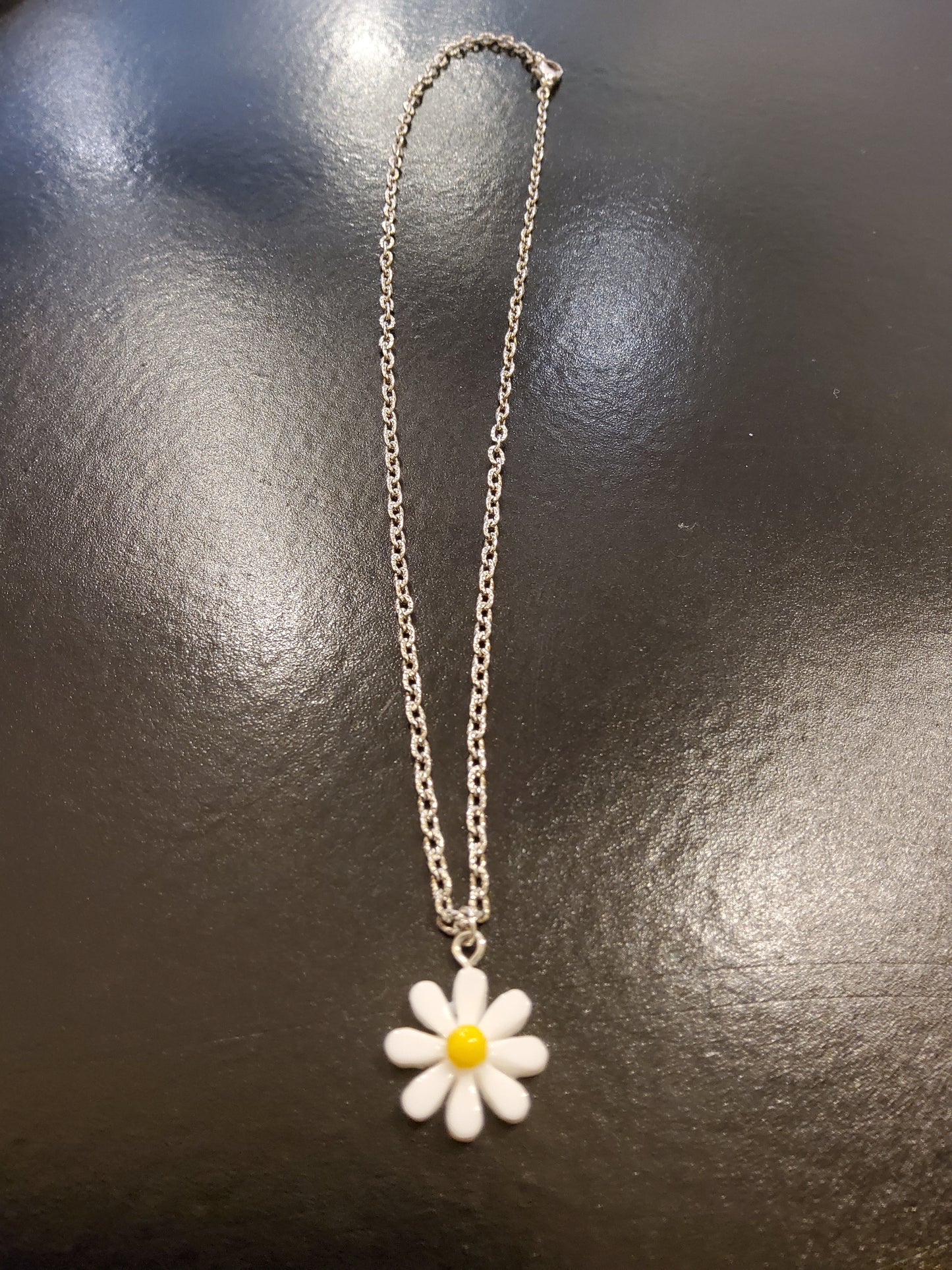 Daisy Necklace