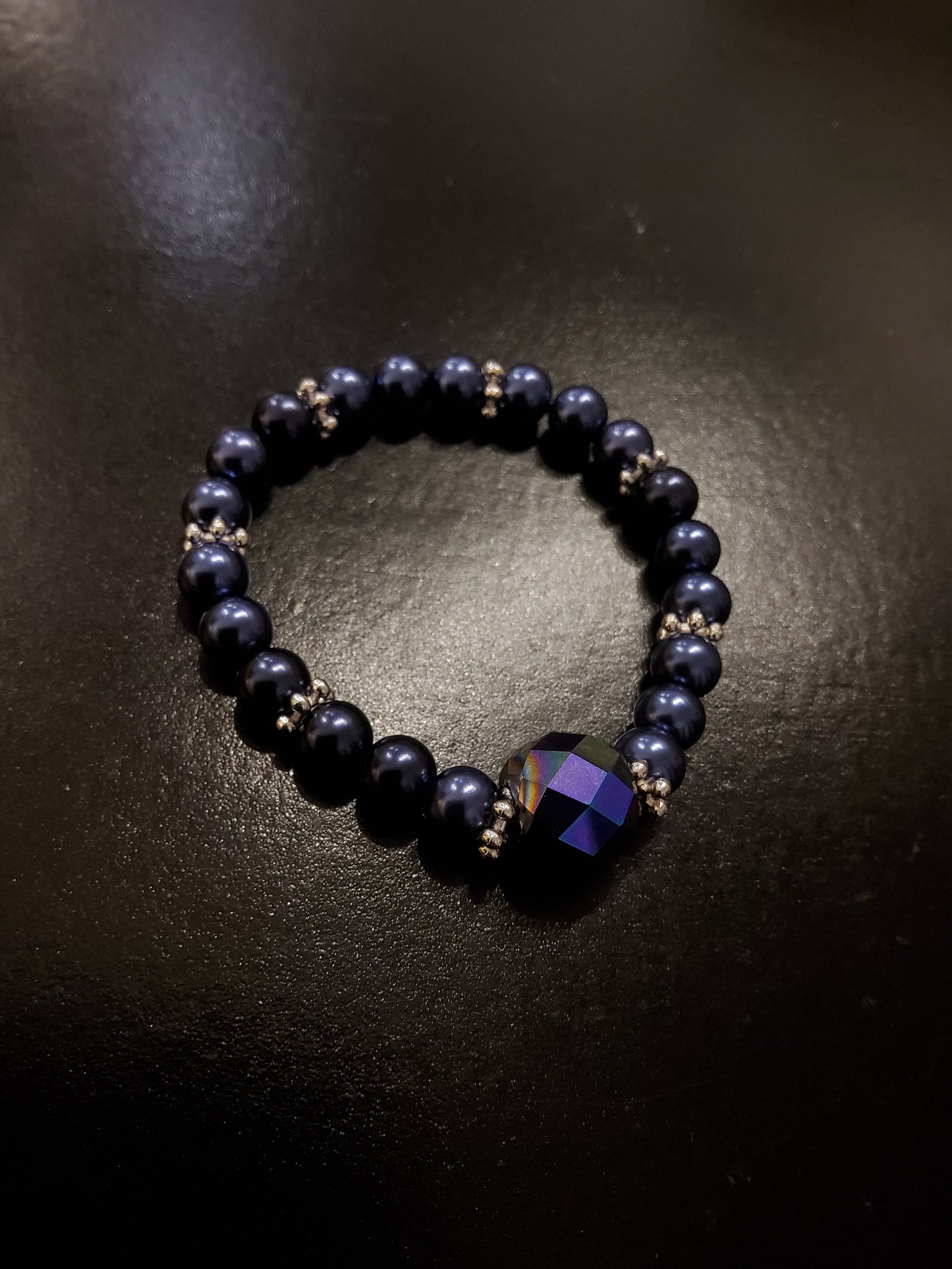 Navy Pearl Bracelet with Purple Small Crystal