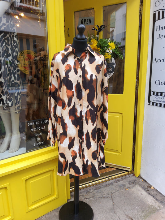 Relaxed Leopard Print Long Sleeve Shirt