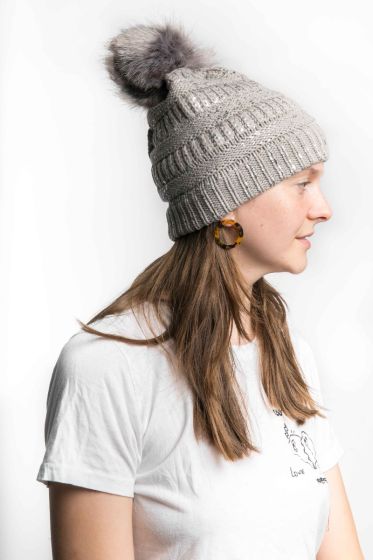 Contrast Knit PomPom Hat