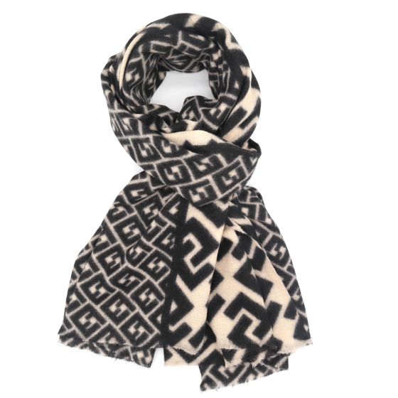 Black geometric cosy scarf