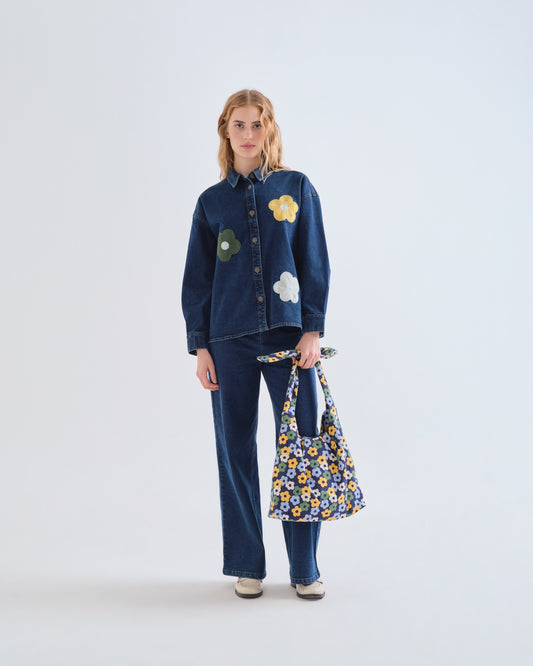 Pre-order* Compañía Fantástica: Embroidered denim flower shacket