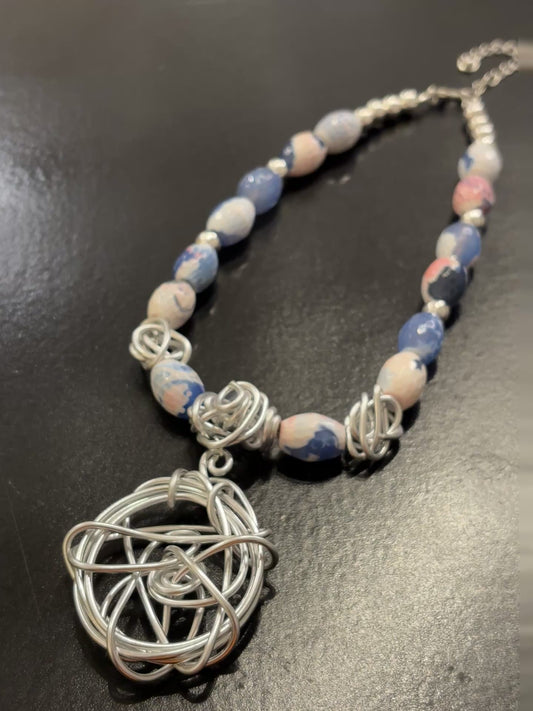 Hand-wired agate necklace
