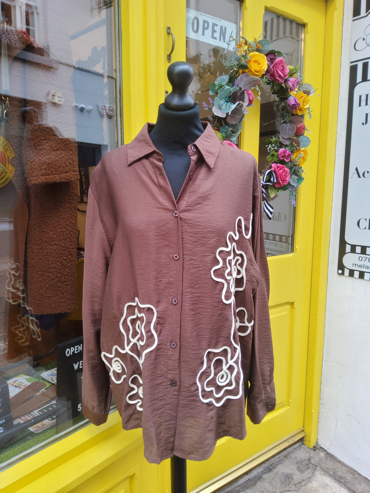 Floral Embroidery Roll Sleeve Shirt