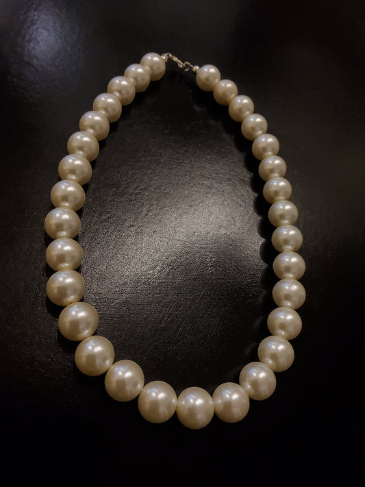 Large Pearl Necklace