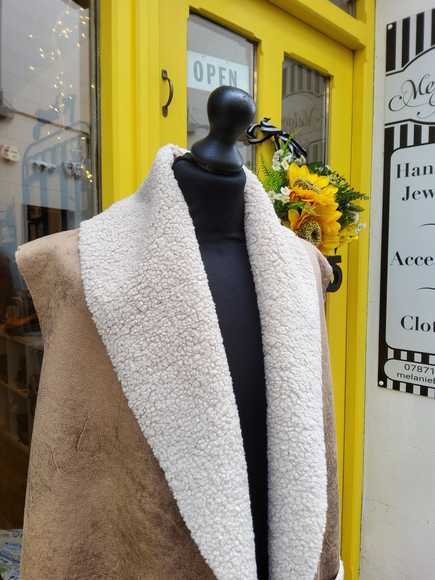 Sleeveless Tan Coat with Soft Lining