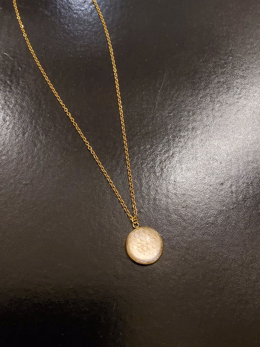 Cream Linen Golden Necklace