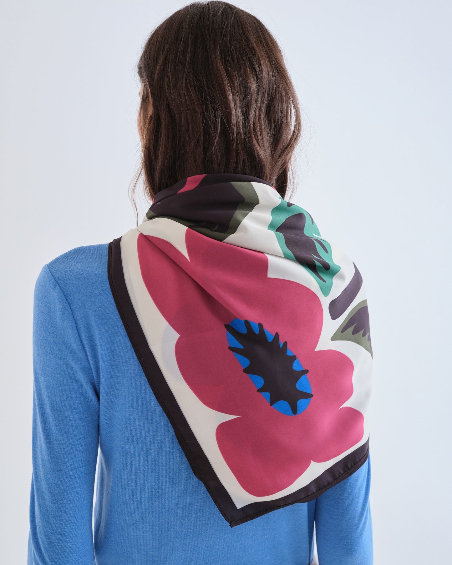 Pre-order* Compañía Fantástica: Bold Flower Print Square Scarf