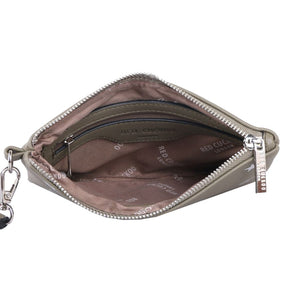 Star print wristlet